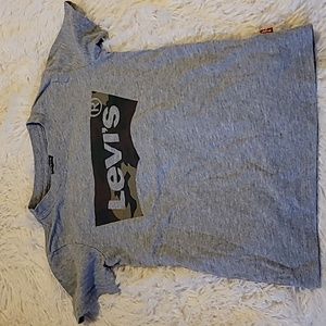 Levi's,  Boy's T-shirt,  short sleeve,  Size 5